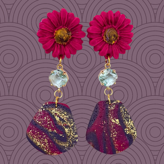 Aros fucsia Margarita cristal largos